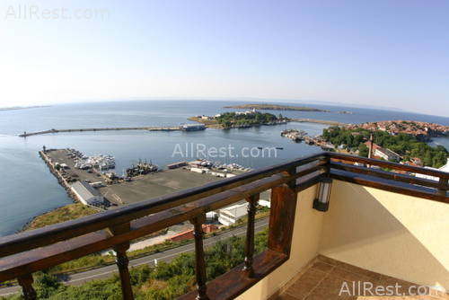 Lola Hotel 12